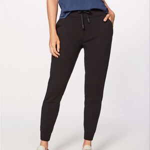 Lululemon Warm Down Jogger Size 4 Black